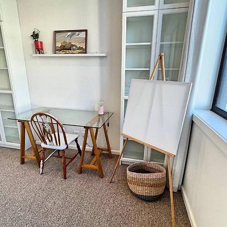 Industrial Yet Modern, 1Bd 1Bth Apt - Woden Phillip Екстериор снимка