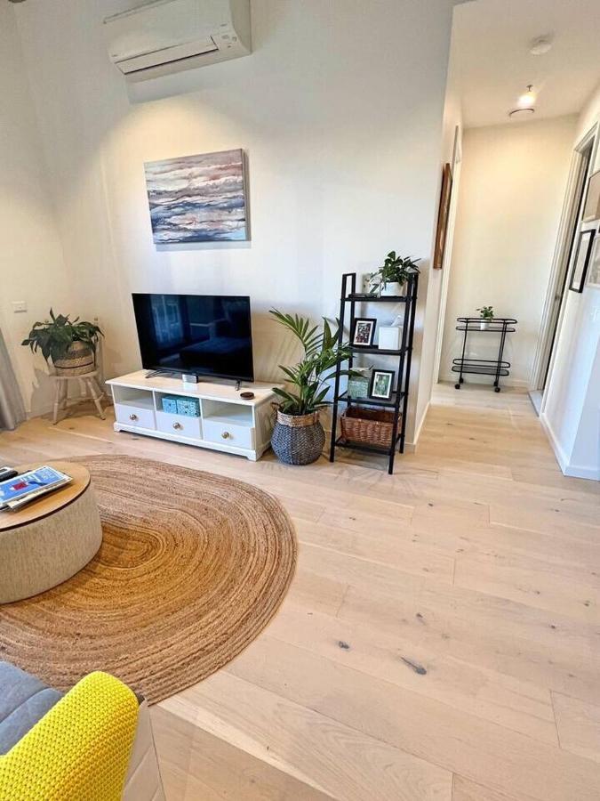 Industrial Yet Modern, 1Bd 1Bth Apt - Woden Phillip Екстериор снимка